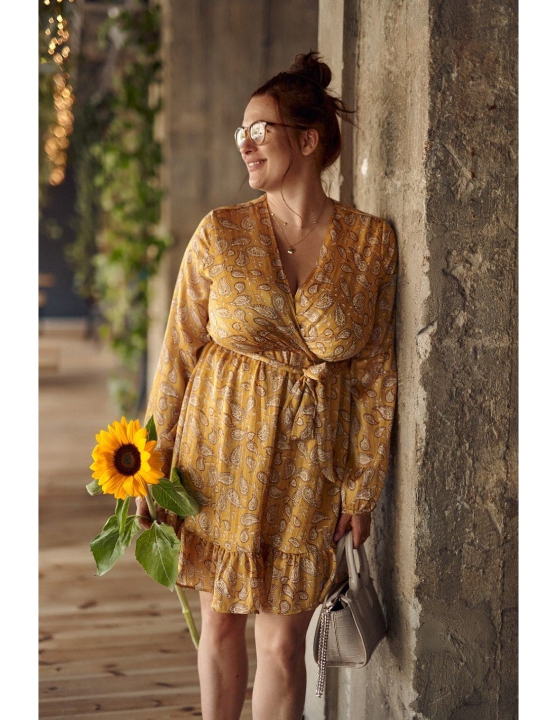 Rochie aerisita cu decolteu plic, mustar 50500 - Magazin online - Boutique